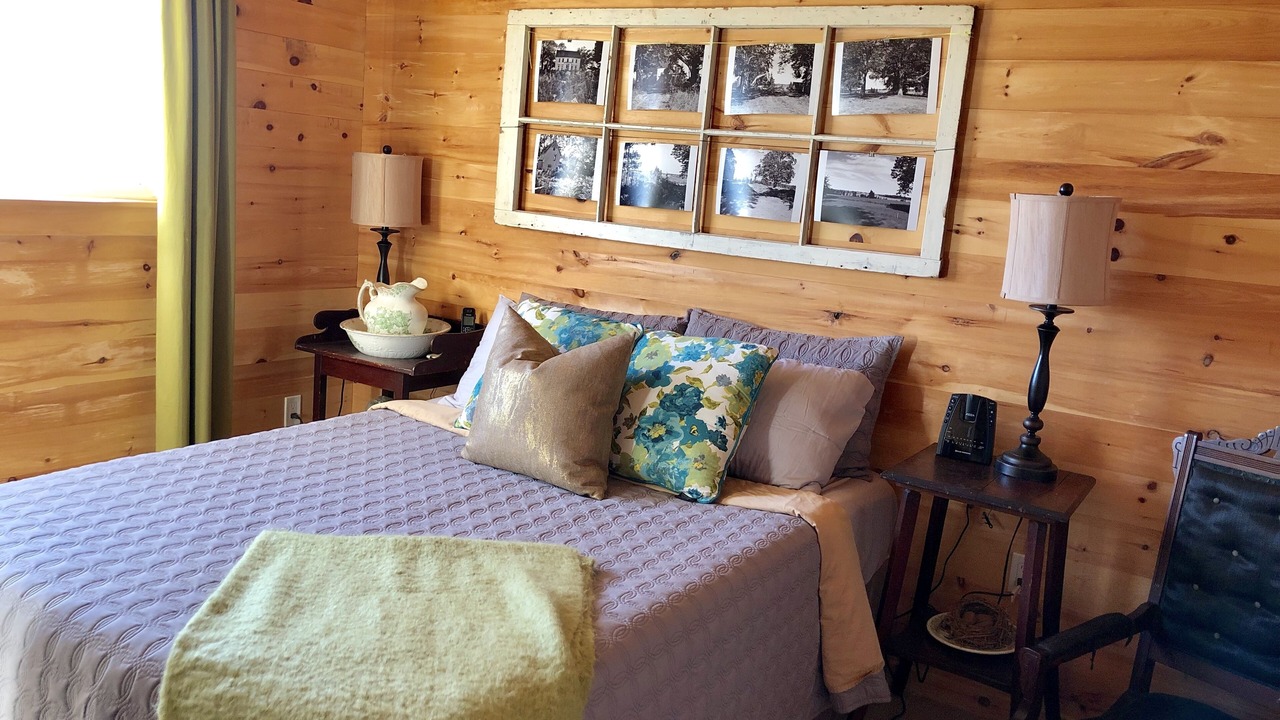 Photo of Bedroom in New Dominion
