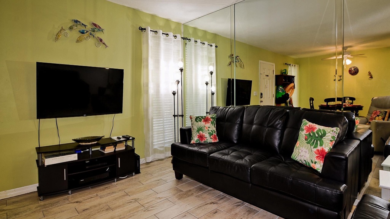 Photo of Bedroom in Bay Esplanade