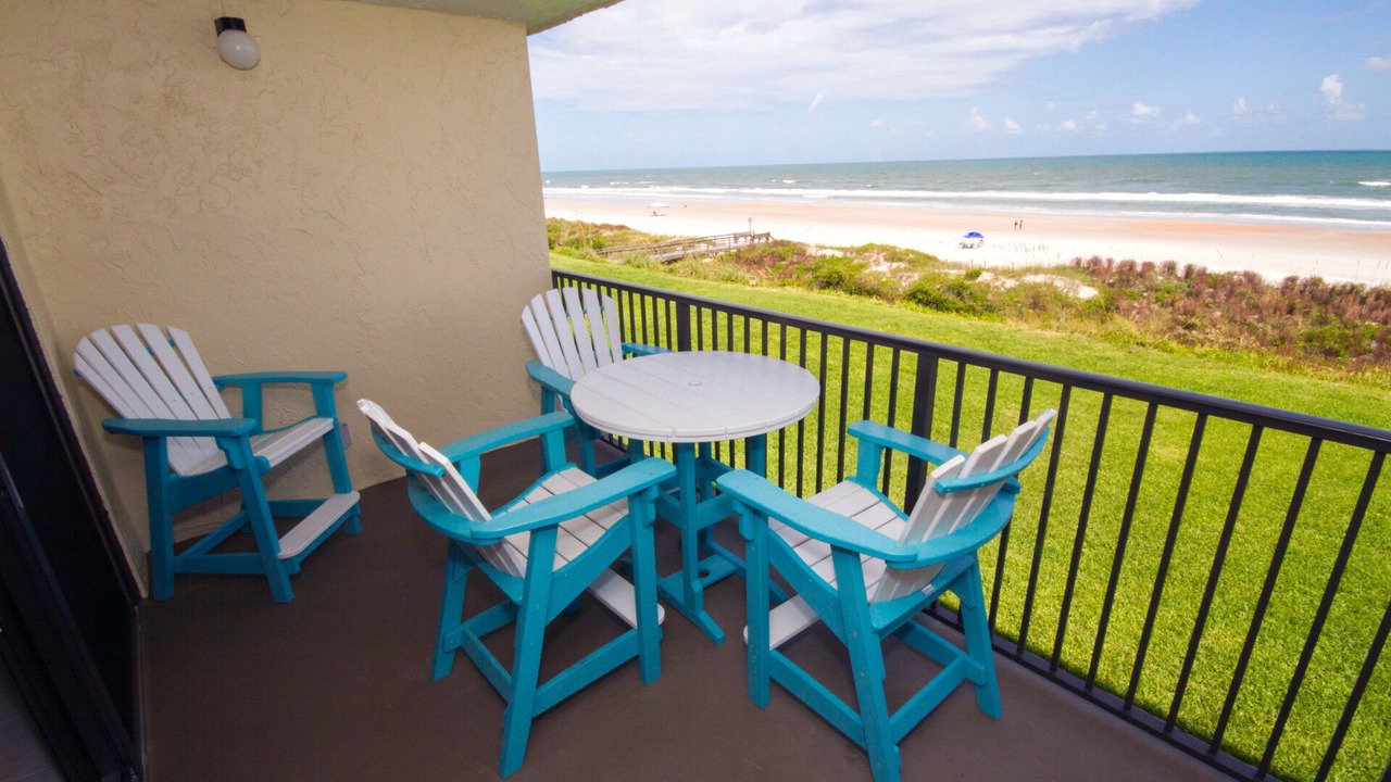 Photo of Patio Balcony in Crescent Beach