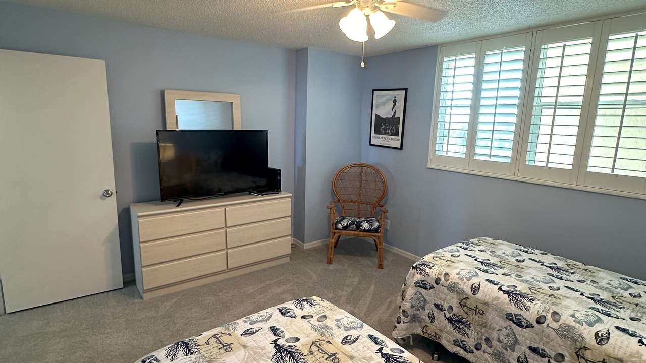 Photo of Bedroom in Crescent Beach