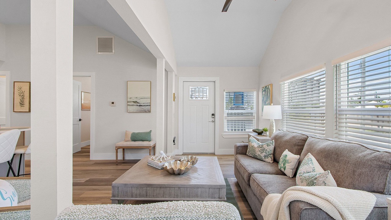 Photo of Livingroom in Fort Myers Beach