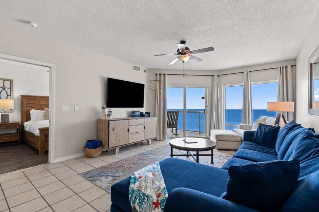 Photo of Livingroom in Pensacola Beach