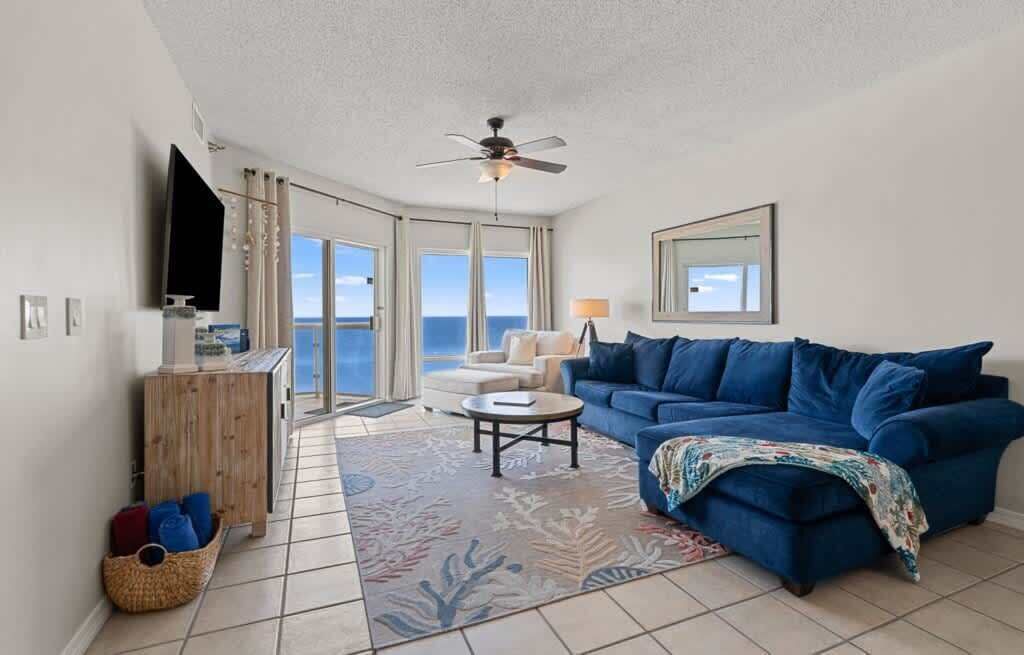 Photo of Livingroom in Pensacola Beach