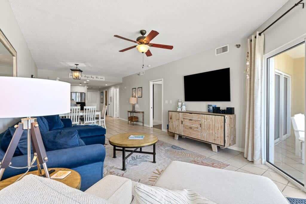 Photo of Livingroom in Pensacola Beach
