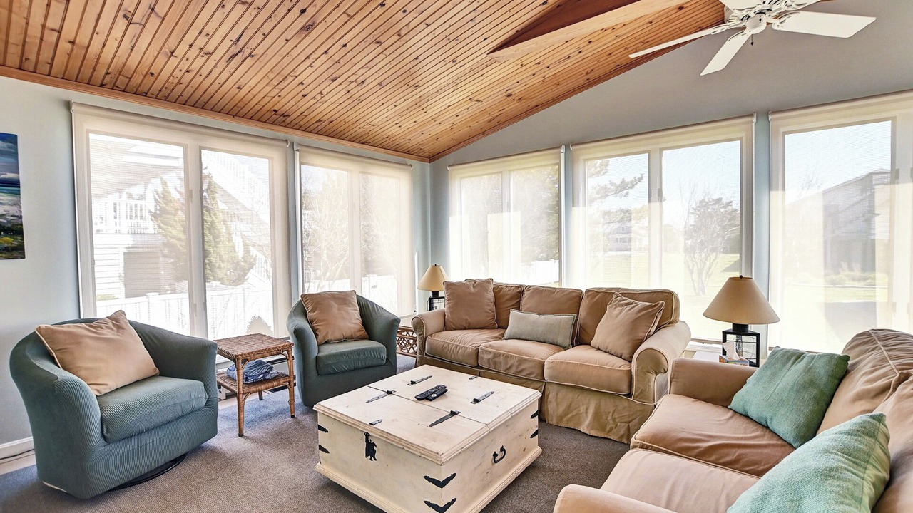 Photo of Livingroom in Fenwick Island