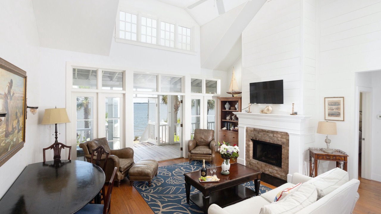 Photo of Livingroom in Charleston