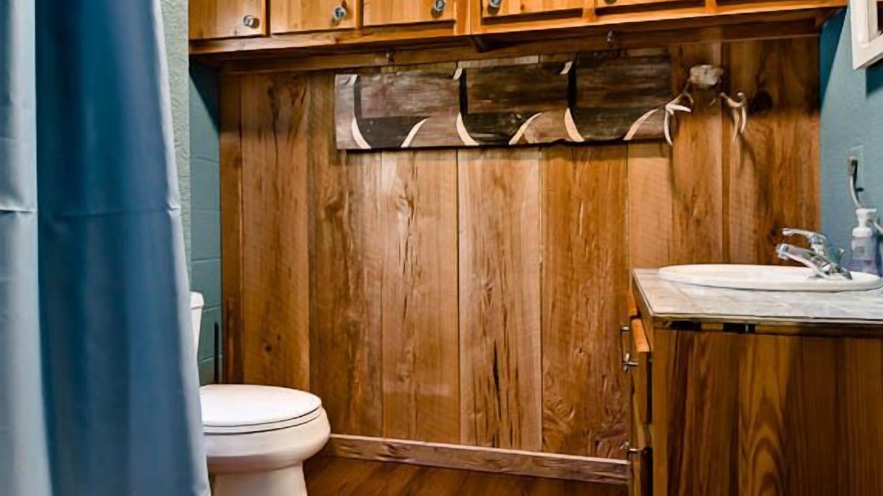 Photo of Bathroom in Big Clifty Shores
