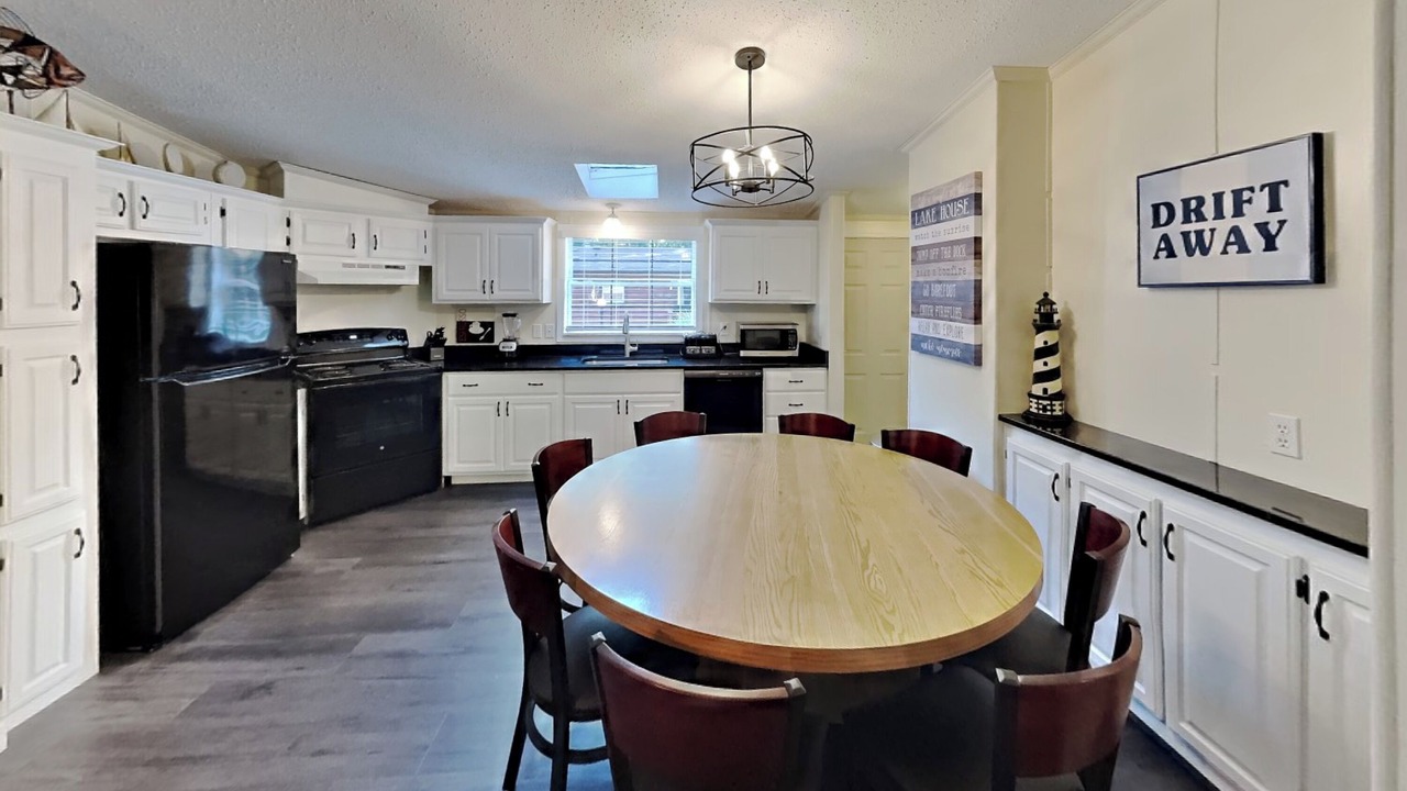 Photo of Kitchen in Put-in-Bay