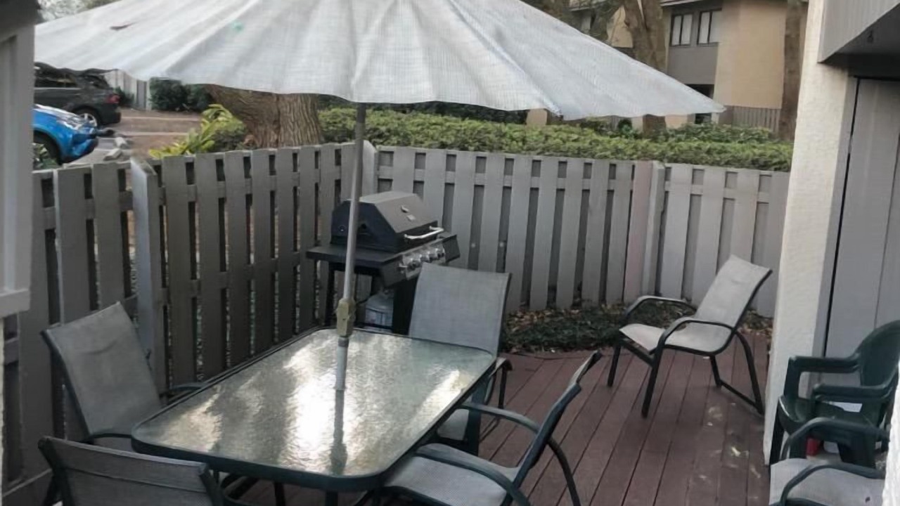 Photo of Outdoor in Folly Field