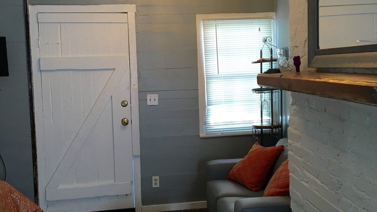Photo of Livingroom in Beach Institute