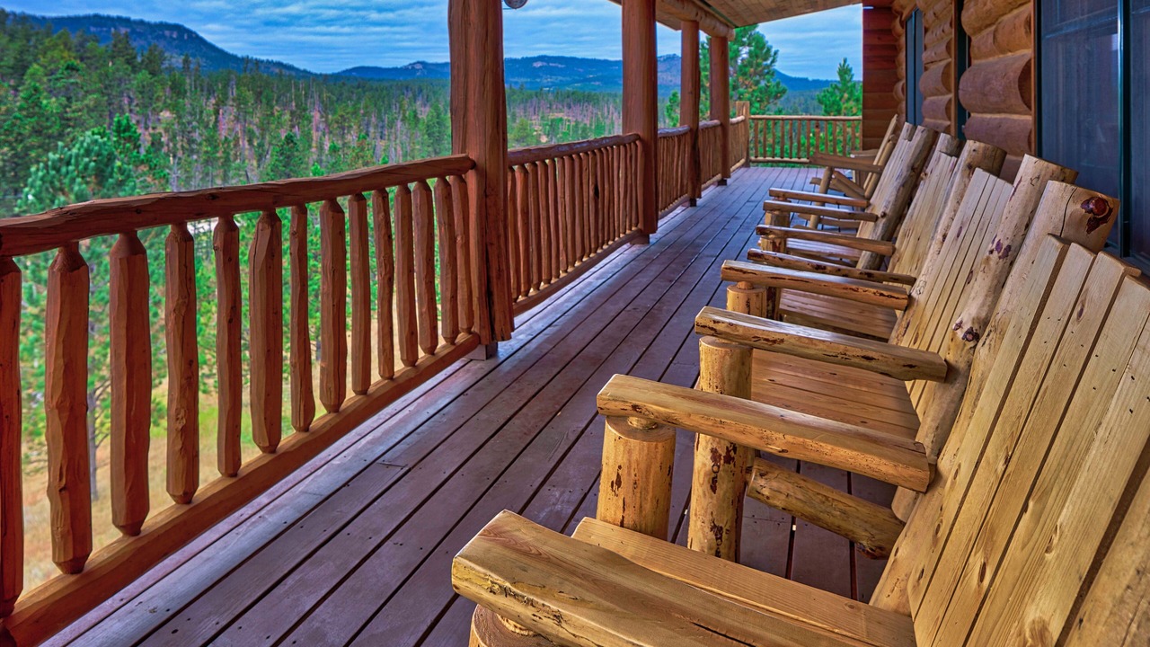 Photo of Patio Balcony in Hill City