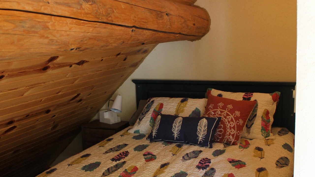 Photo of Bedroom in Hill City