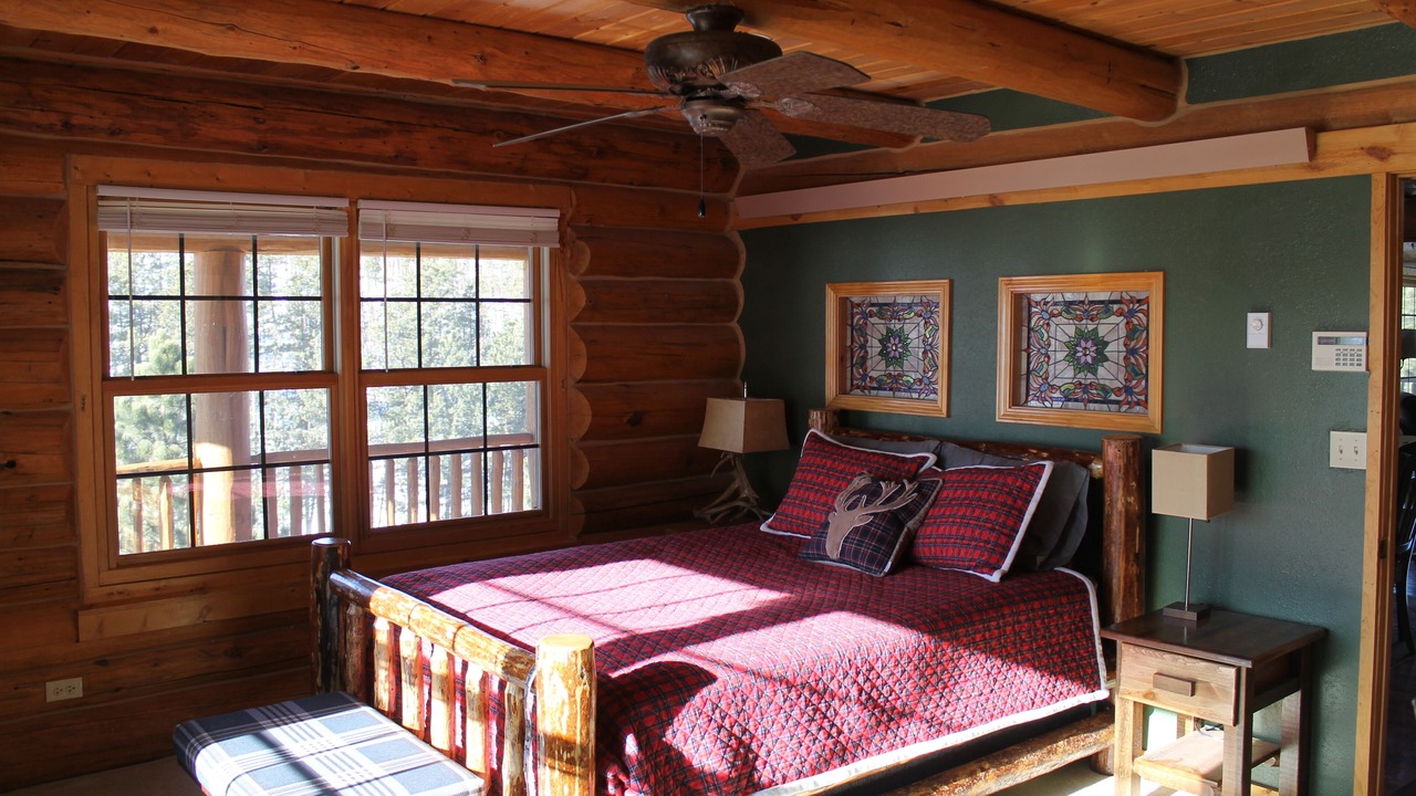 Photo of Bedroom in Hill City