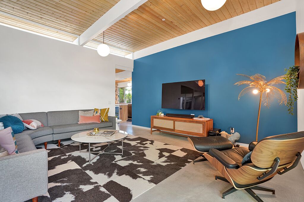 Photo of Livingroom in Tahquitz River Estates