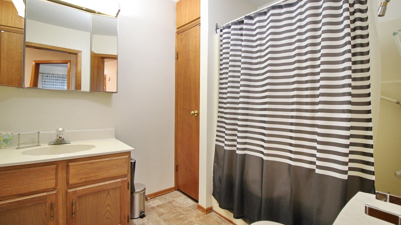 Photo of Bathroom in Sylvan Lake