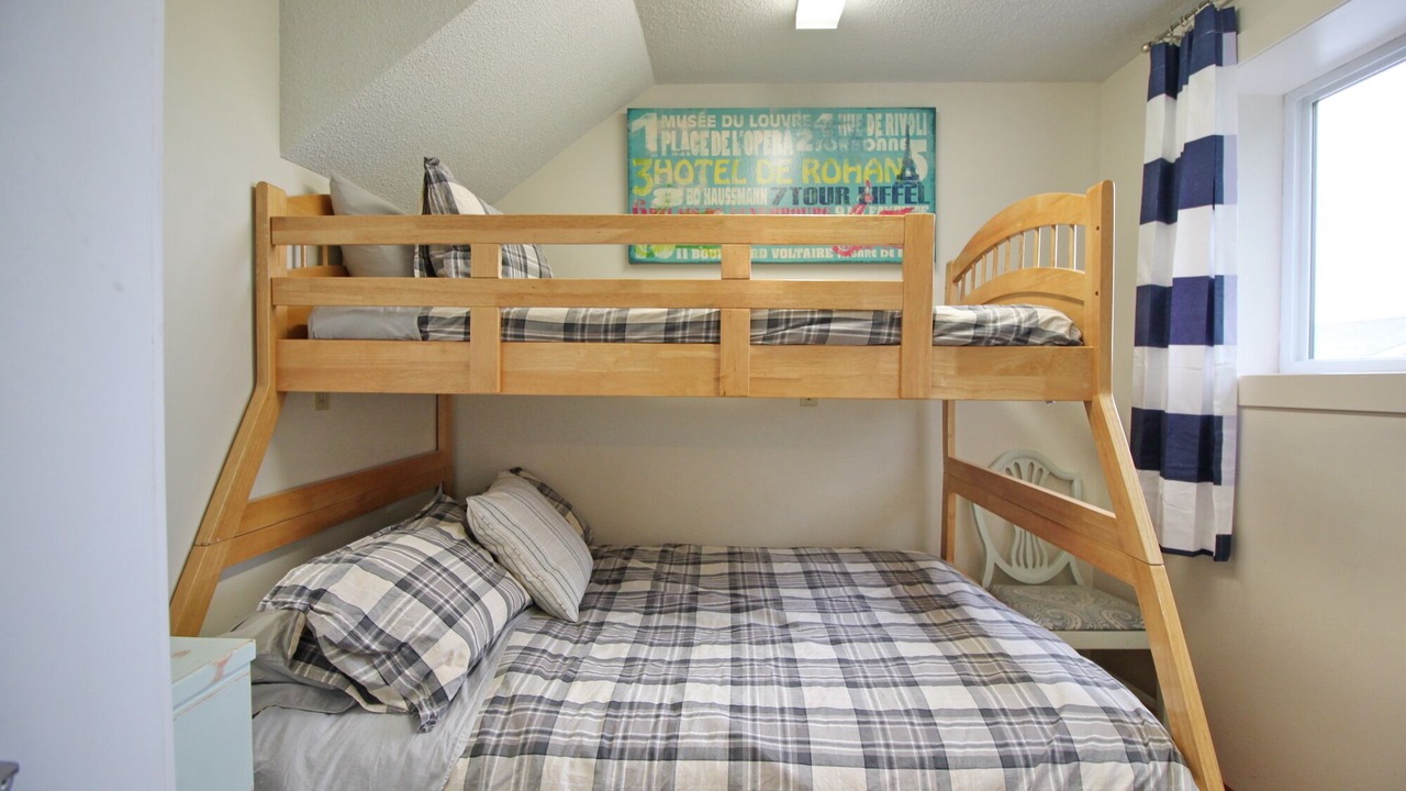 Photo of Bedroom in Sylvan Lake