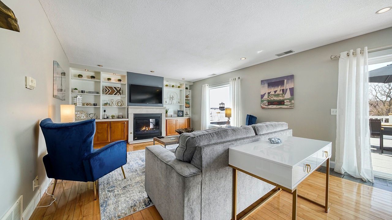 Photo of Livingroom in Saugatuck