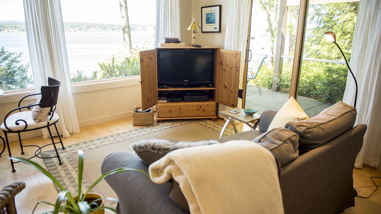 Photo of Livingroom in Quadra Island
