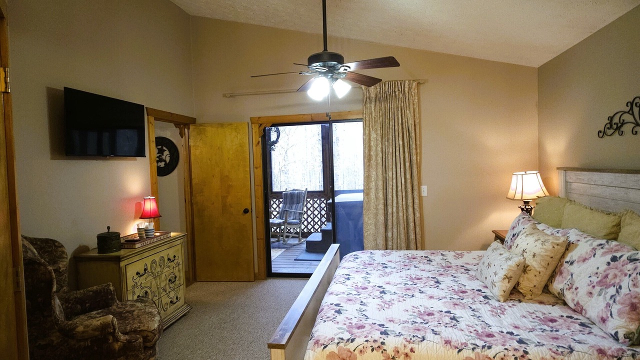 Photo of Bedroom in Sautee Nacoochee