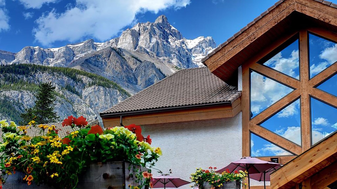 Photo of Others in Banff