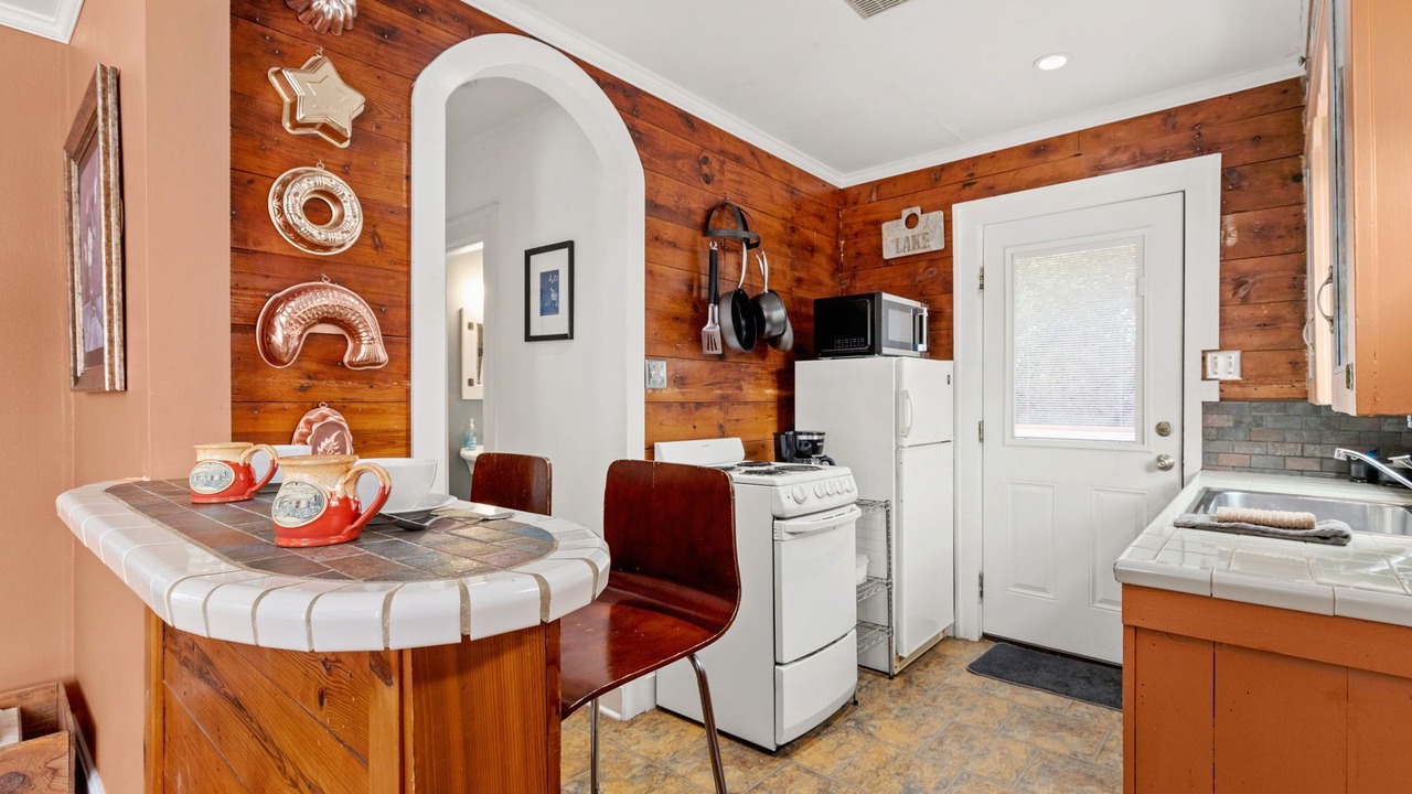 Photo of Kitchen in Canyon Lake