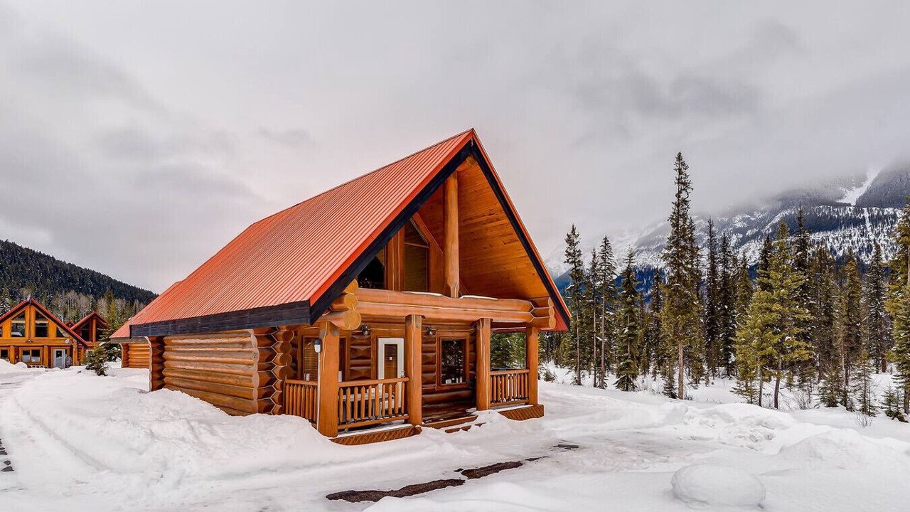 Photo of Outdoor in Golden