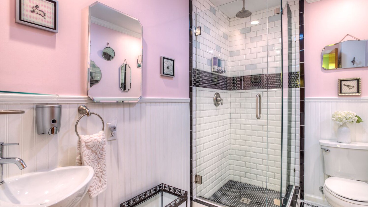 Photo of Bathroom in Allandale