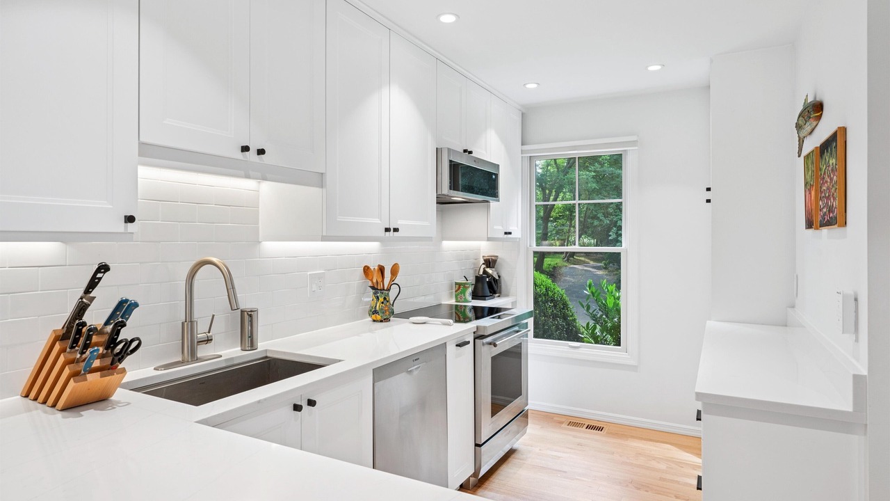 Photo of Kitchen in East Hampton North