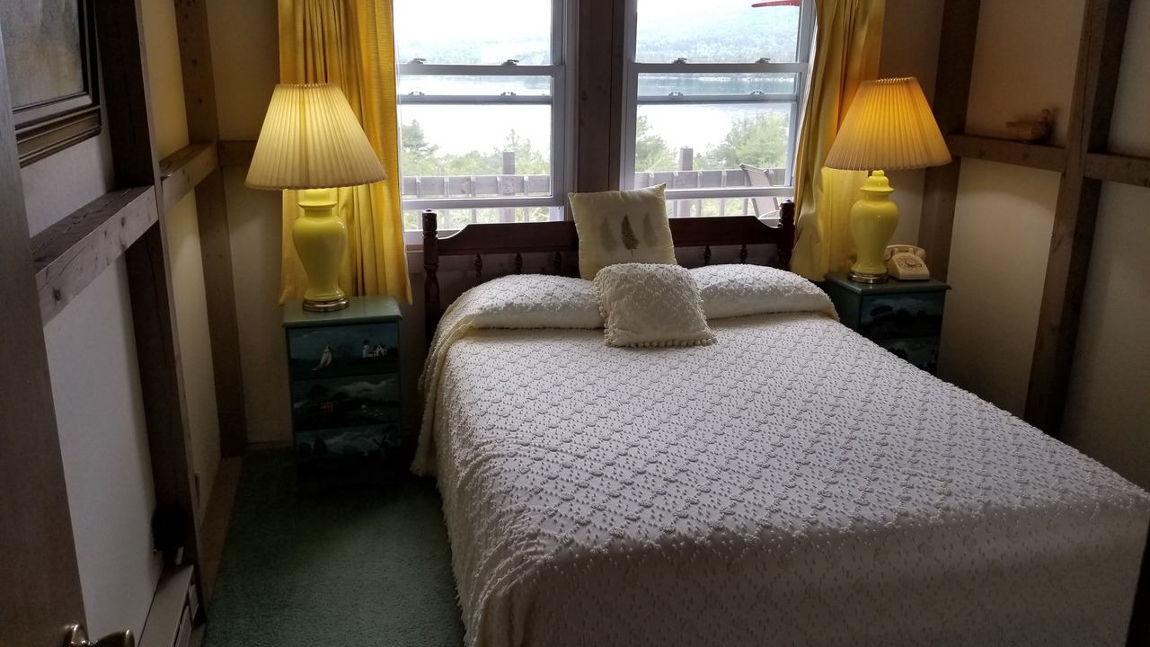 Photo of Bedroom in Hall Quarry