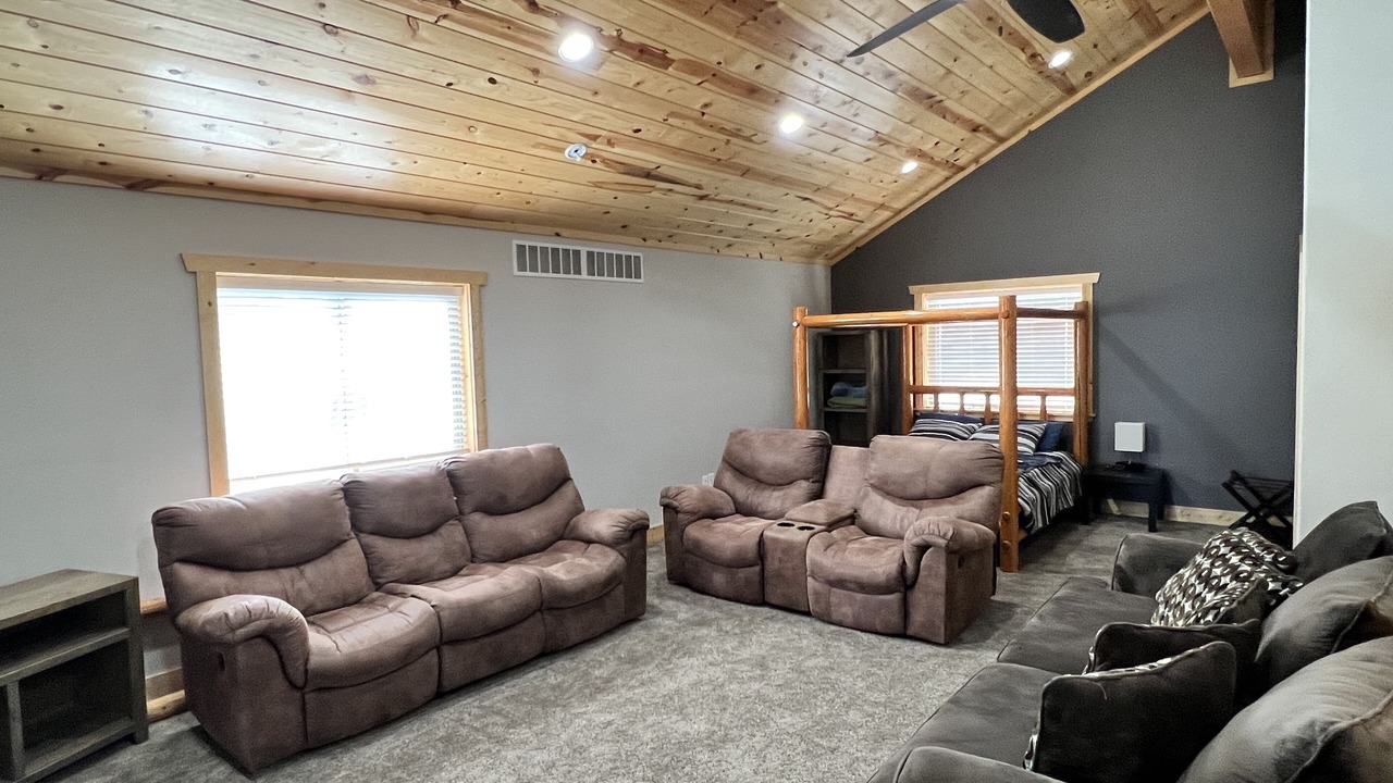 Photo of Livingroom in Duck Creek Village