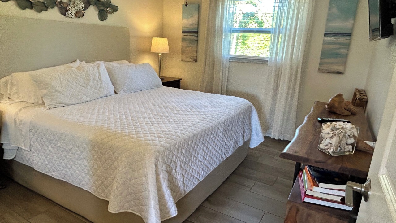 Photo of Bedroom in Central Naples