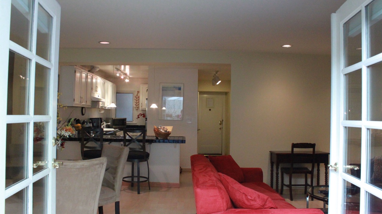 Photo of Livingroom in Lower Nob Hill