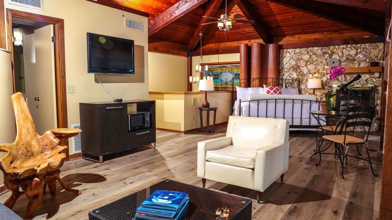 Photo of Livingroom in Crescent Beach