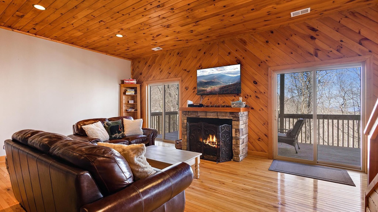 Photo of Livingroom in Beech Mountain