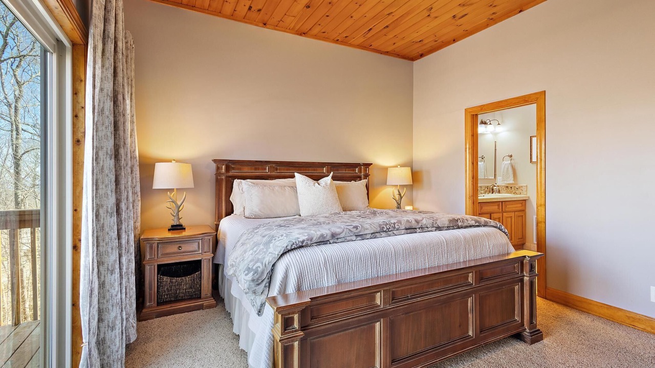 Photo of Bedroom in Beech Mountain