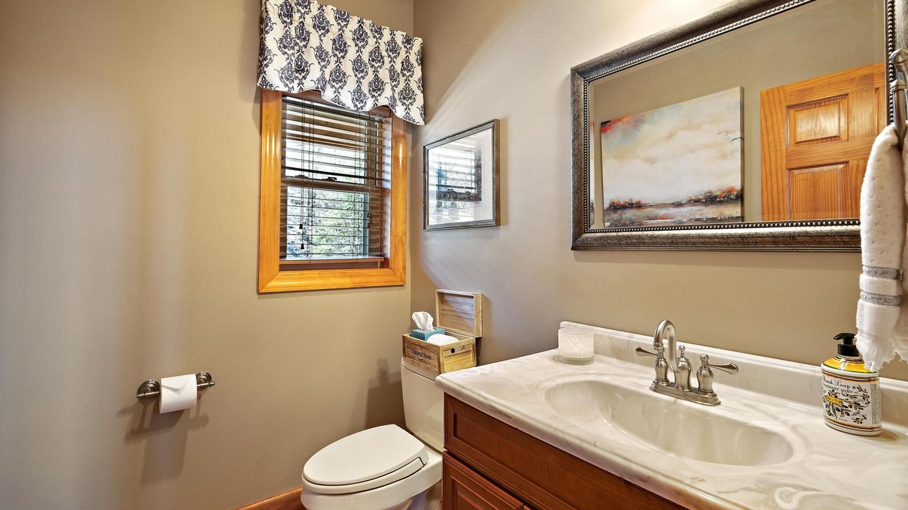 Photo of Bathroom in Beech Mountain