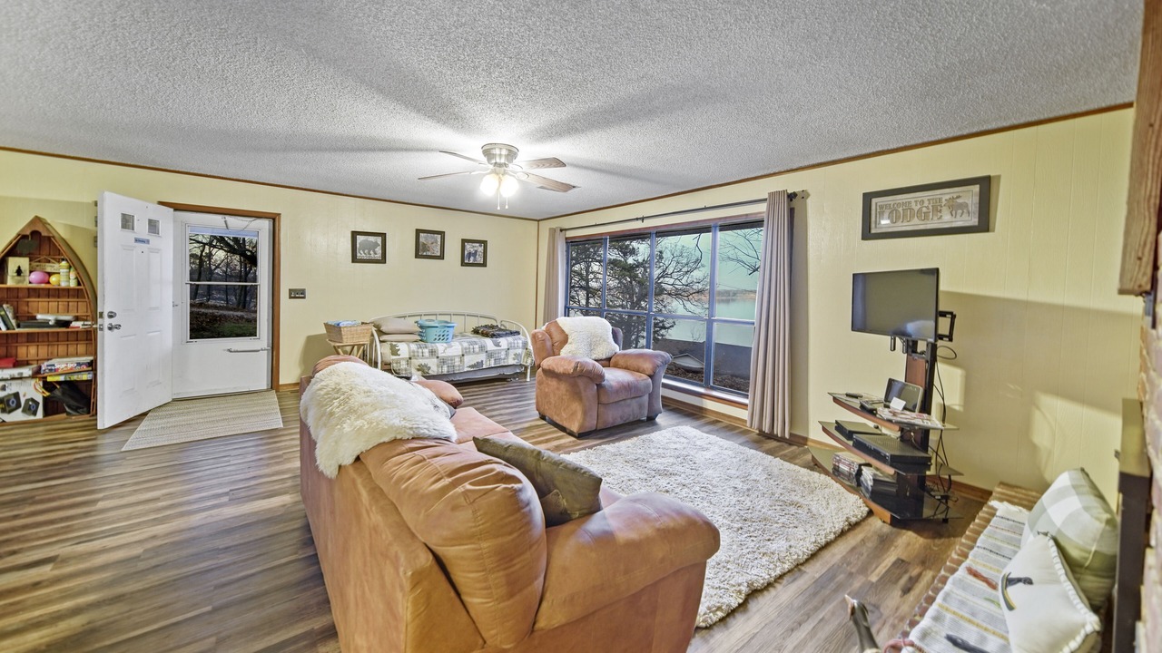 Photo of Livingroom in Dennis