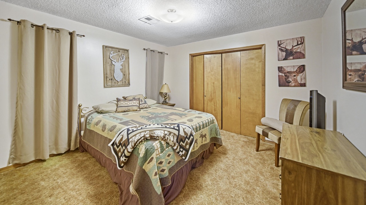 Photo of Bedroom in Dennis