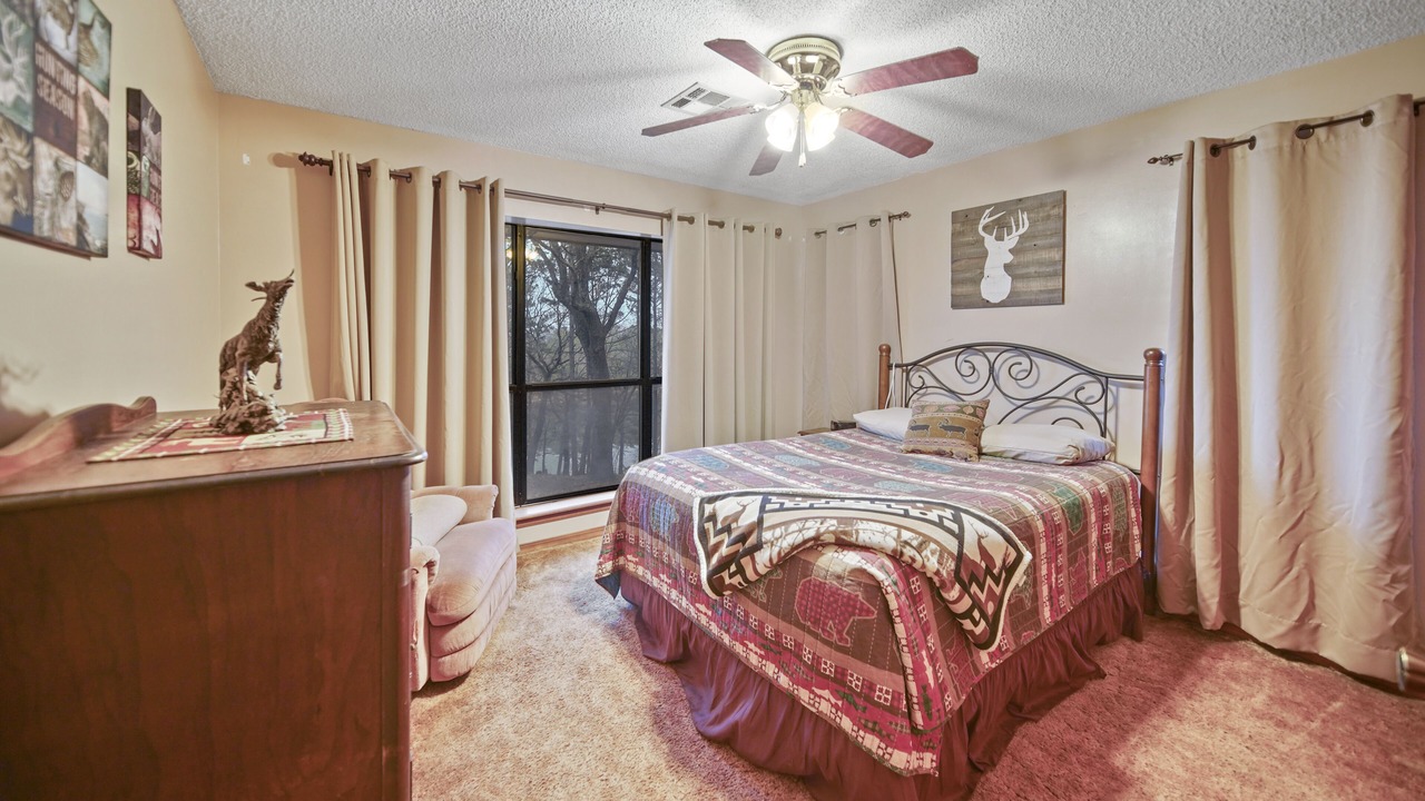 Photo of Bedroom in Dennis