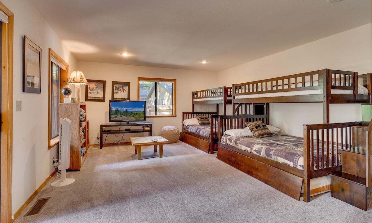 Photo of Bedroom in Carnelian Bay