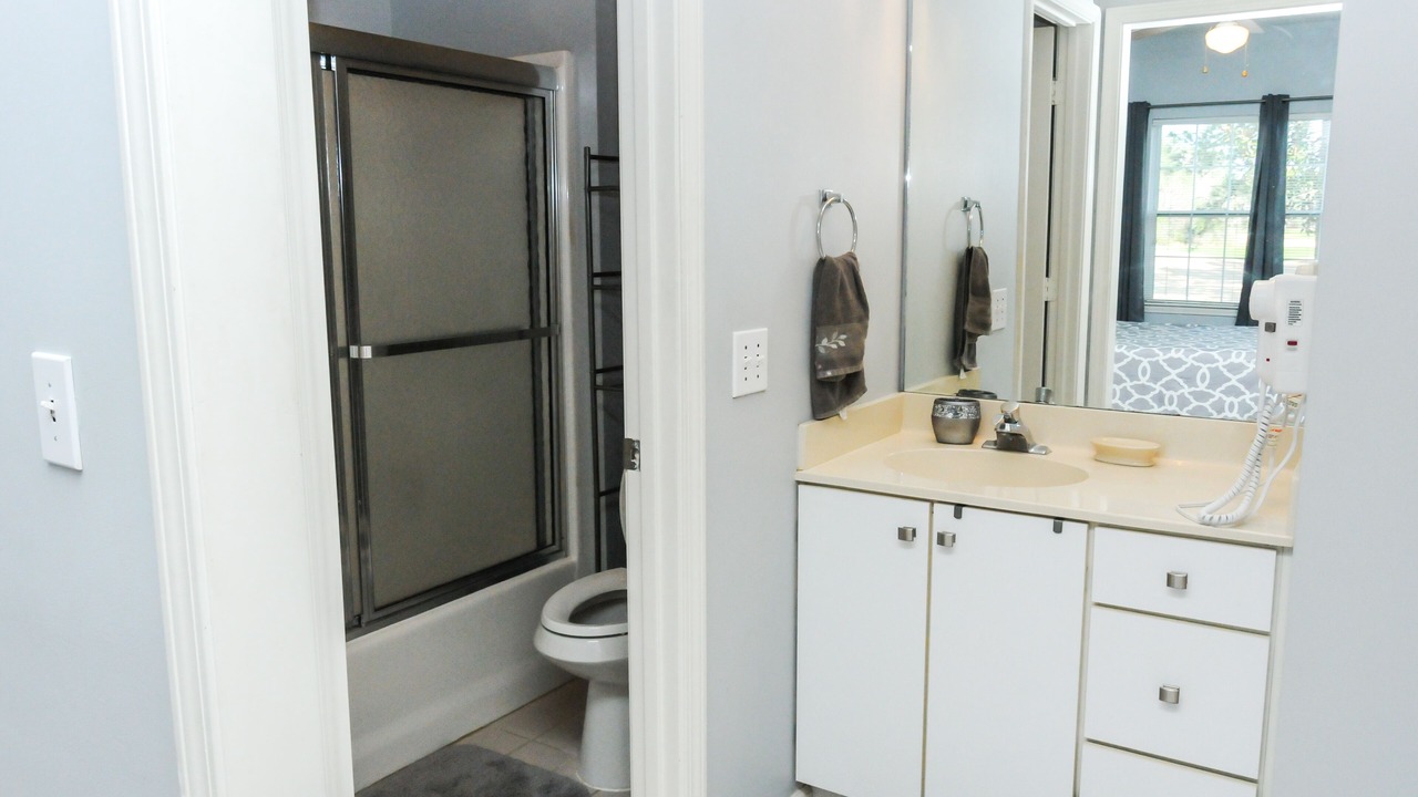 Photo of Bathroom in Red Hill