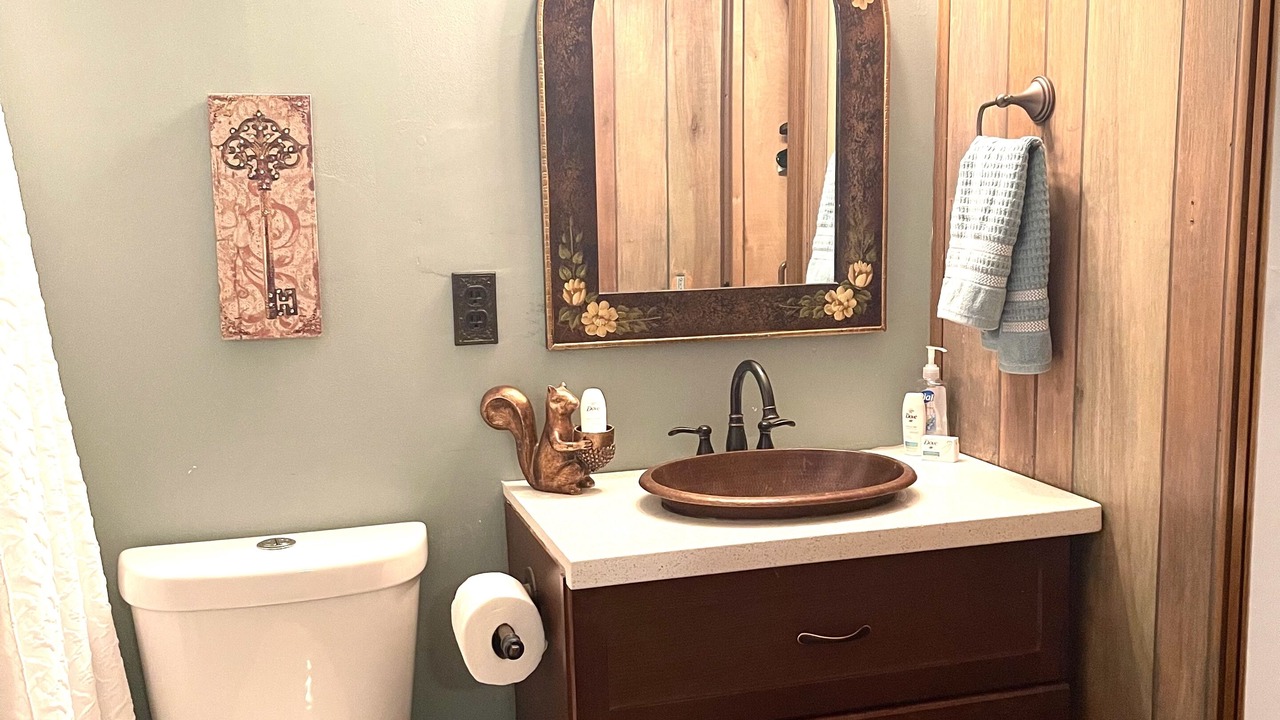 Photo of Bathroom in Munds Park