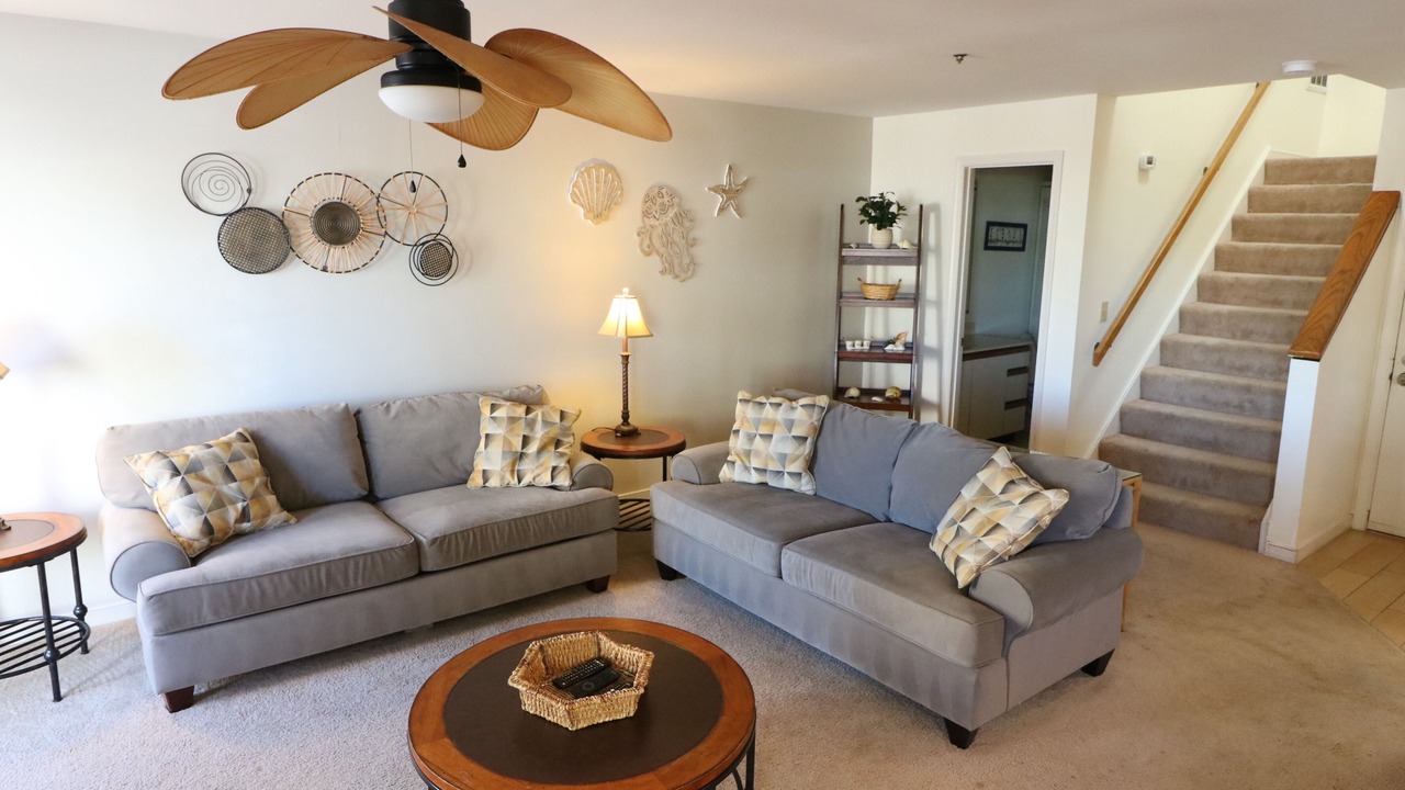 Photo of Livingroom in Northeast Virginia Beach