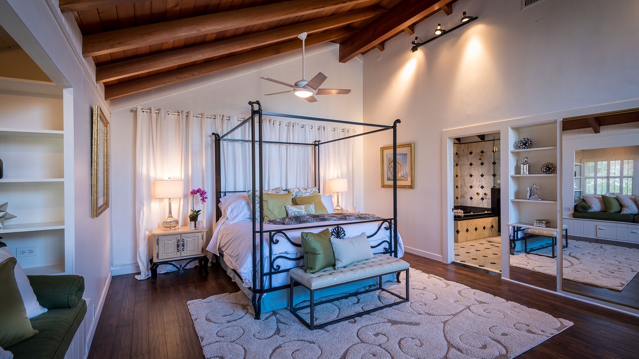 Photo of Bedroom in Castle Heights