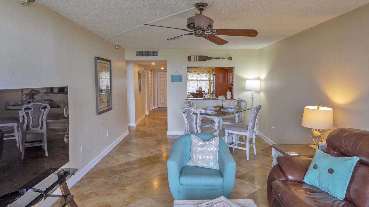 Photo of Livingroom in Sand Key