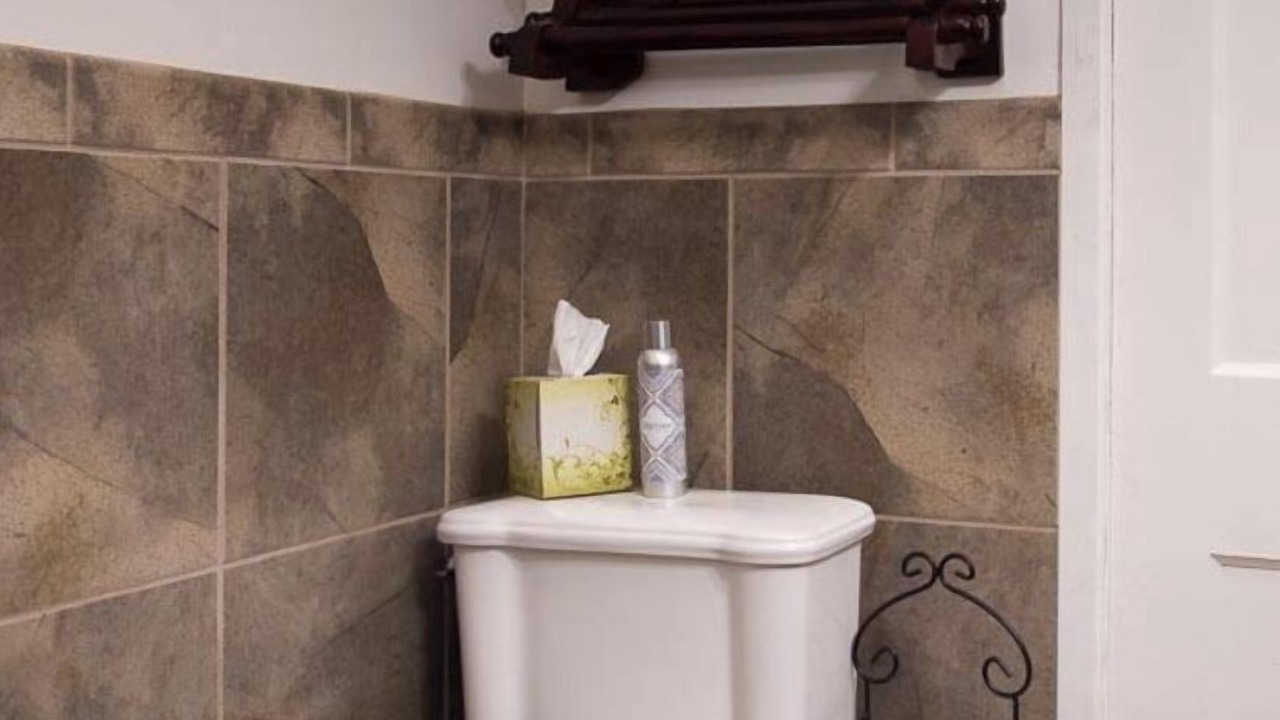 Photo of Bathroom in Parsons