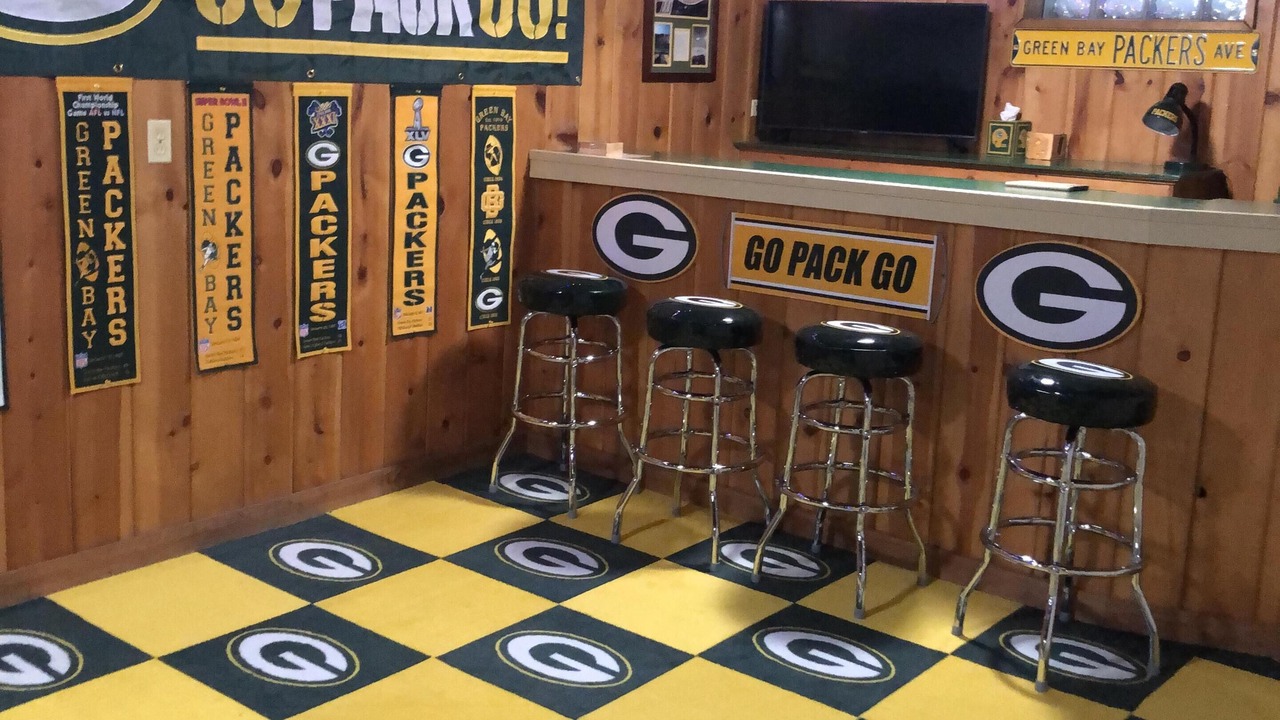 Photo of Others in Green Bay
