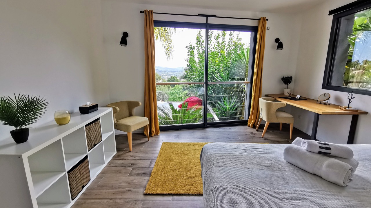 Photo of Bedroom in Hyeres