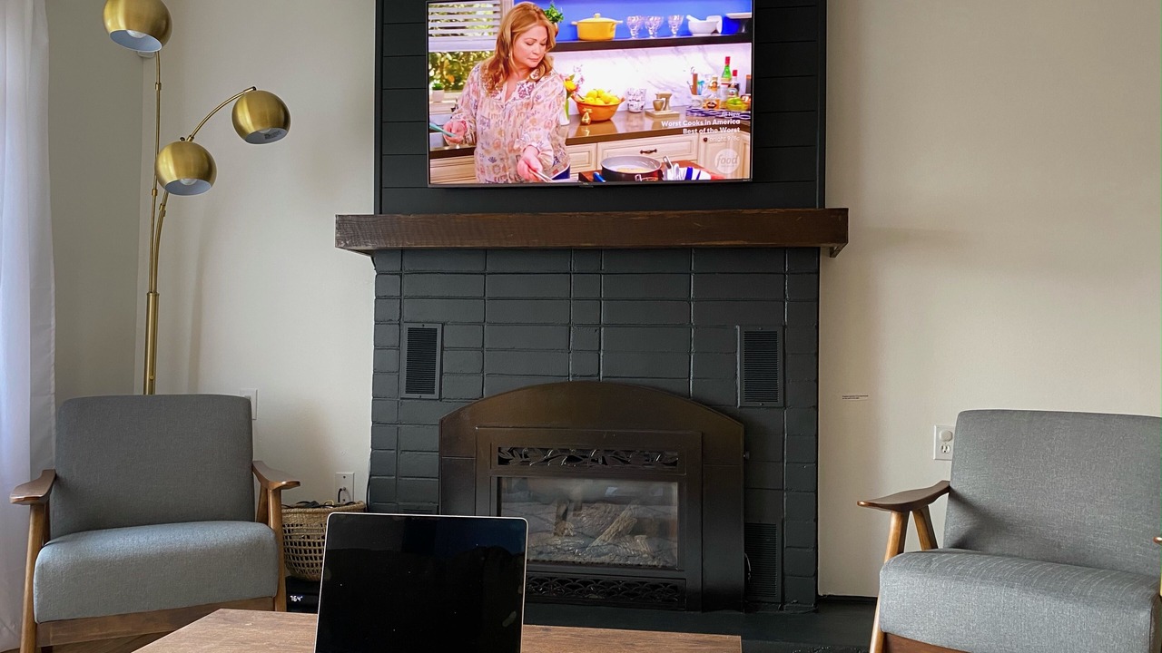 Photo of Livingroom in Alden