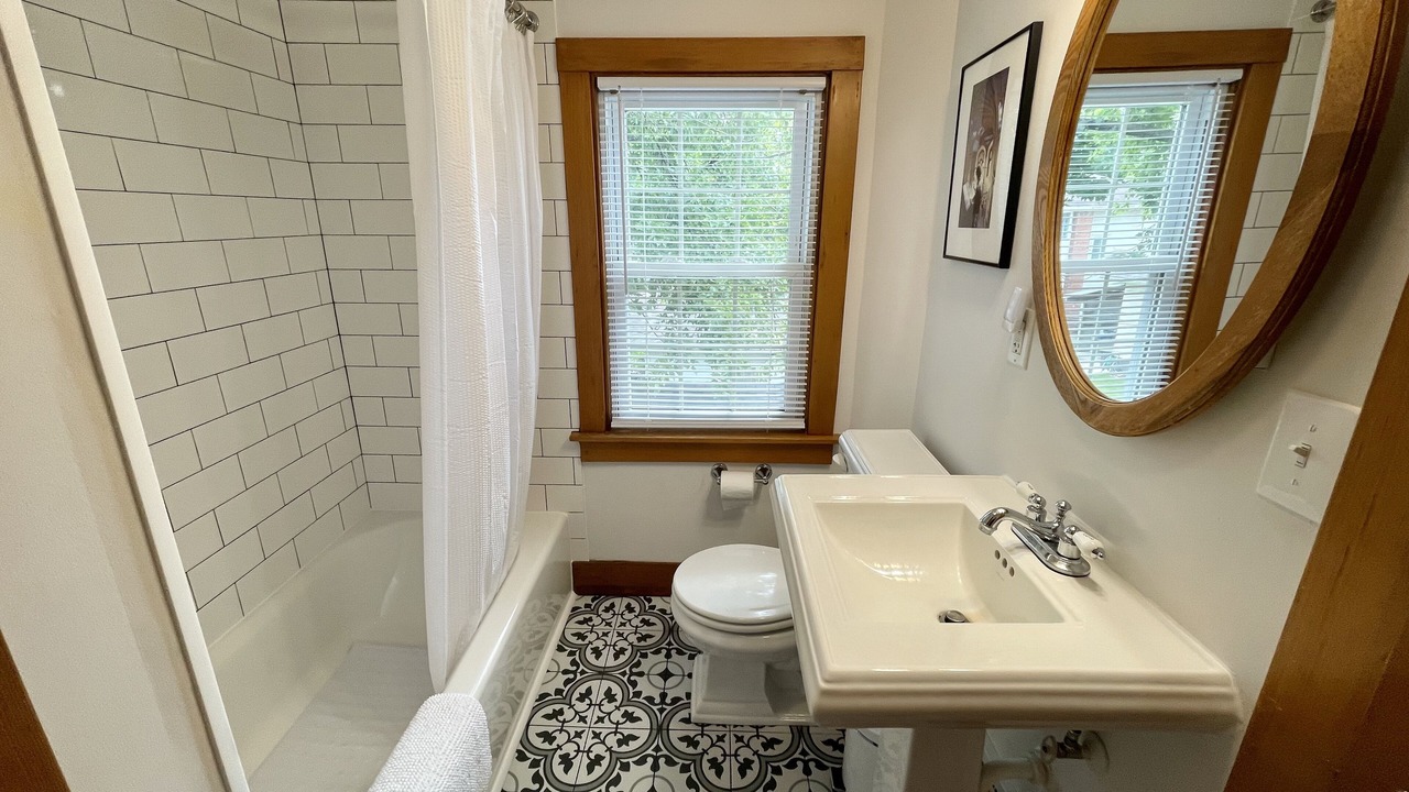 Photo of Bathroom in La Salle